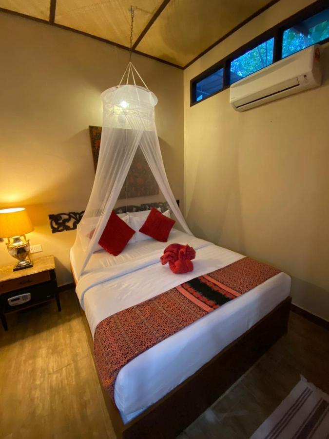 Ombak Dive Resort Perhentian Island Pulau Perhentian Kecil エクステリア 写真