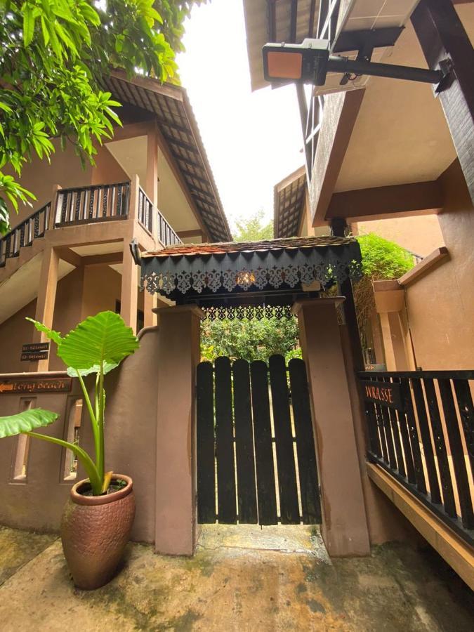 Ombak Dive Resort Perhentian Island Pulau Perhentian Kecil エクステリア 写真