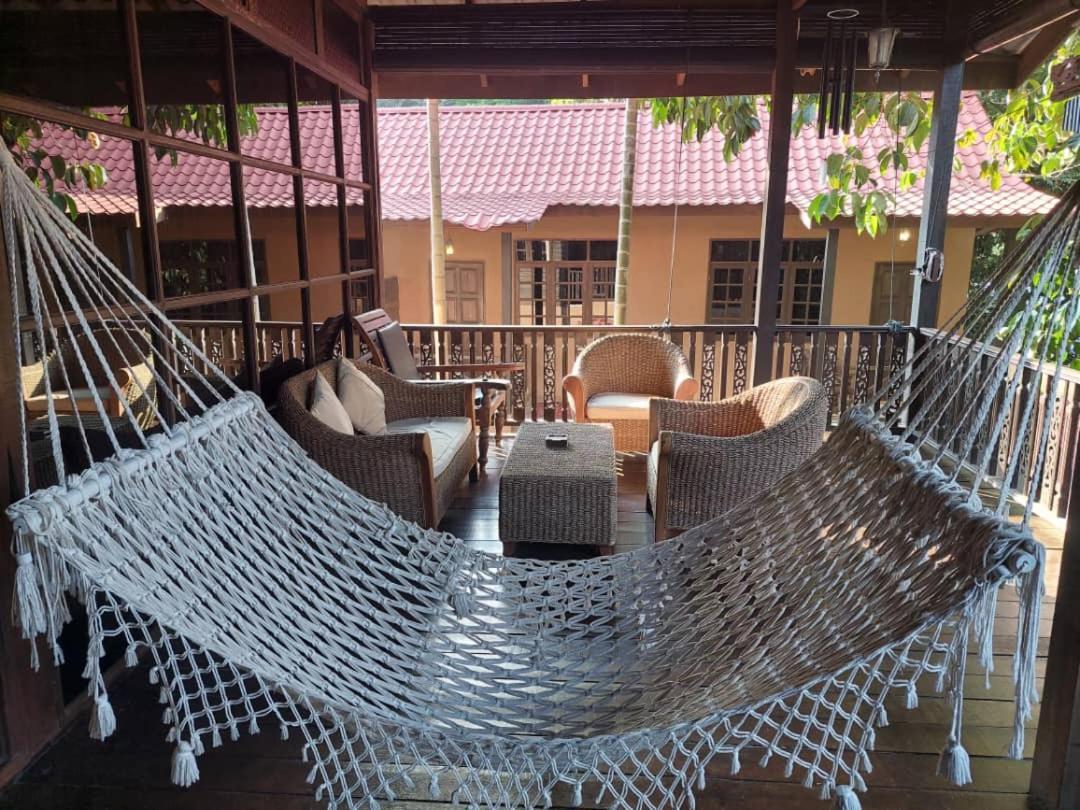 Ombak Dive Resort Perhentian Island Pulau Perhentian Kecil エクステリア 写真