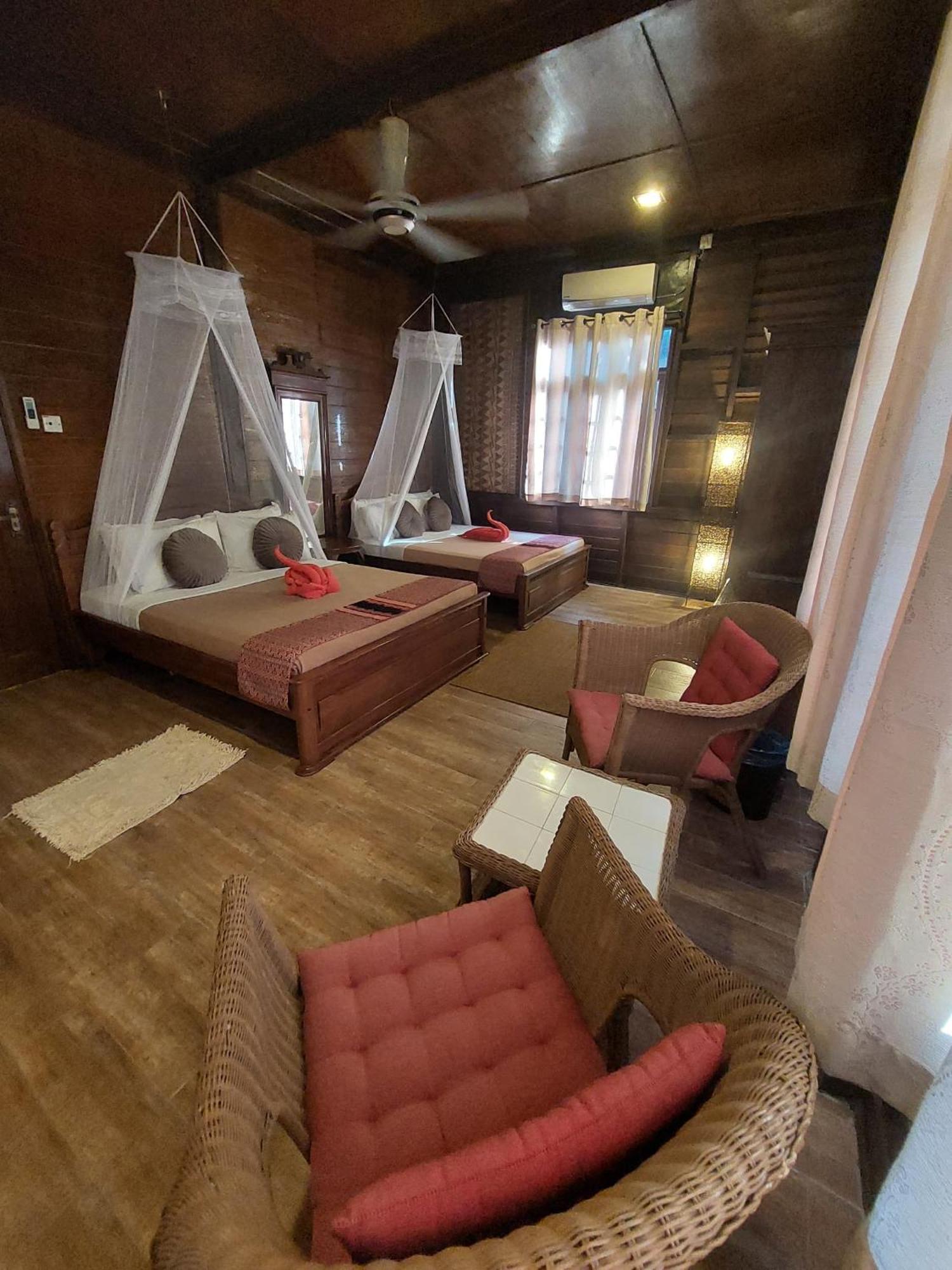 Ombak Dive Resort Perhentian Island Pulau Perhentian Kecil エクステリア 写真