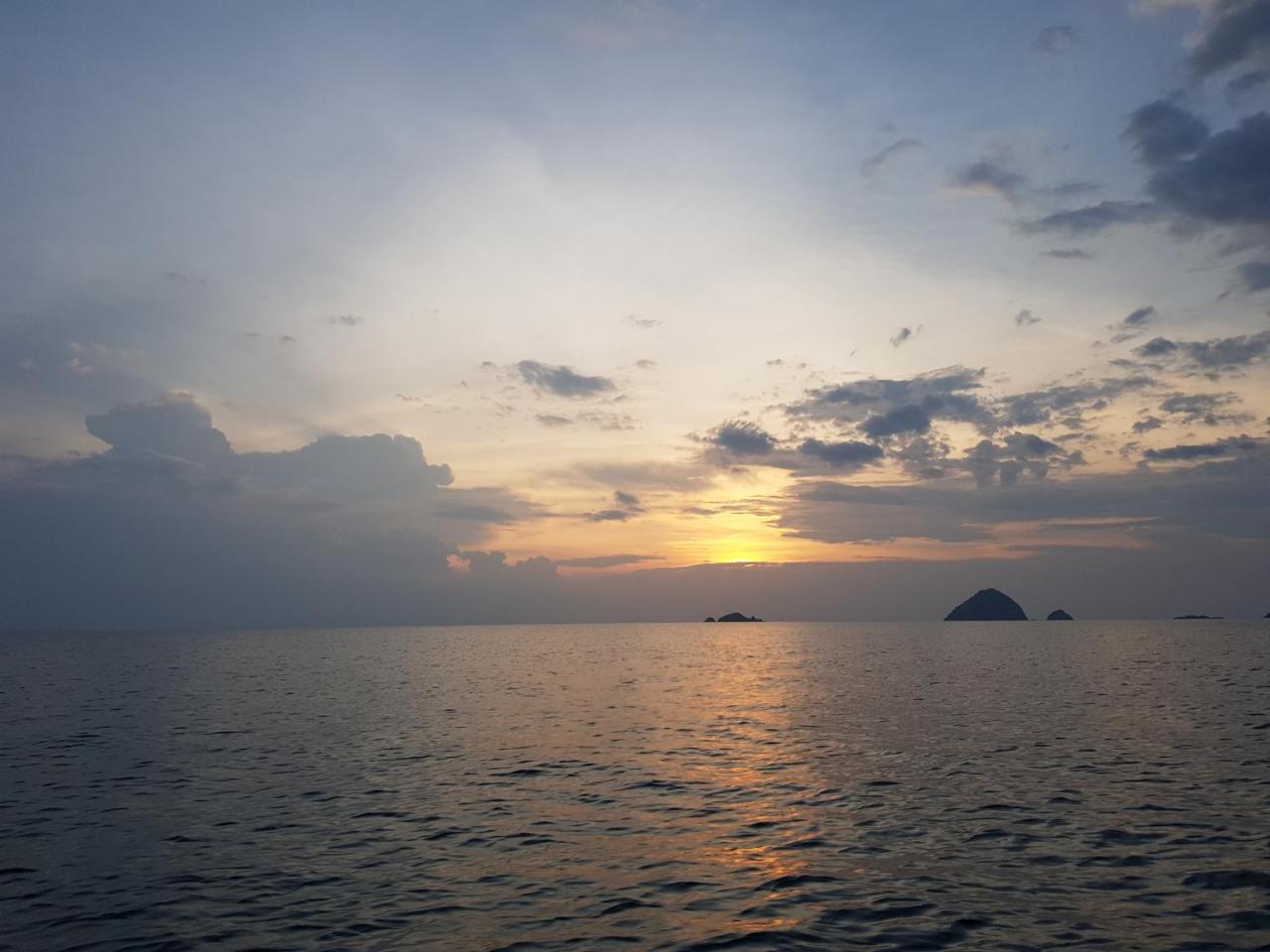 Ombak Dive Resort Perhentian Island Pulau Perhentian Kecil エクステリア 写真